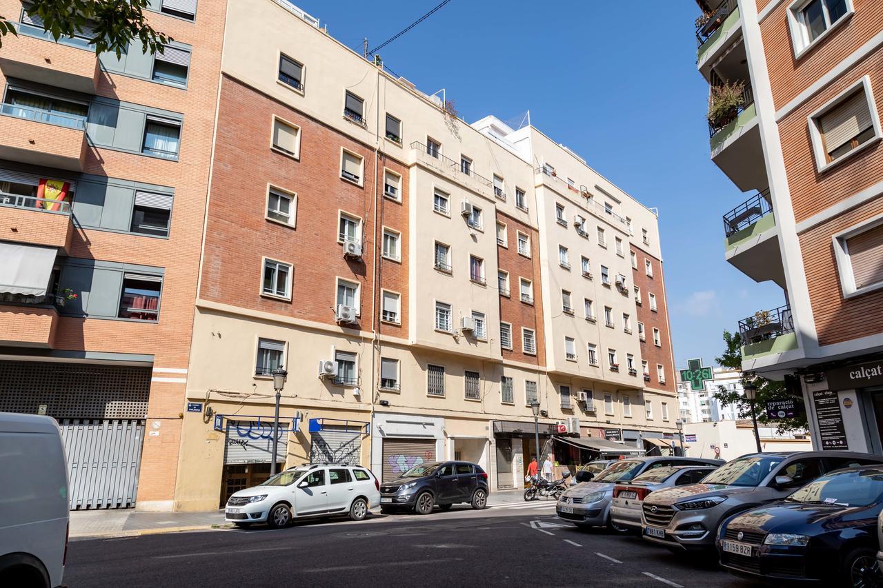 Travel Habitat Mestalla Valencia Exterior foto